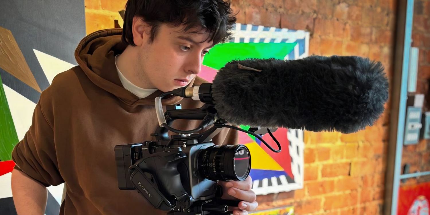 Cian Thompson filming The Scary Guy documentary